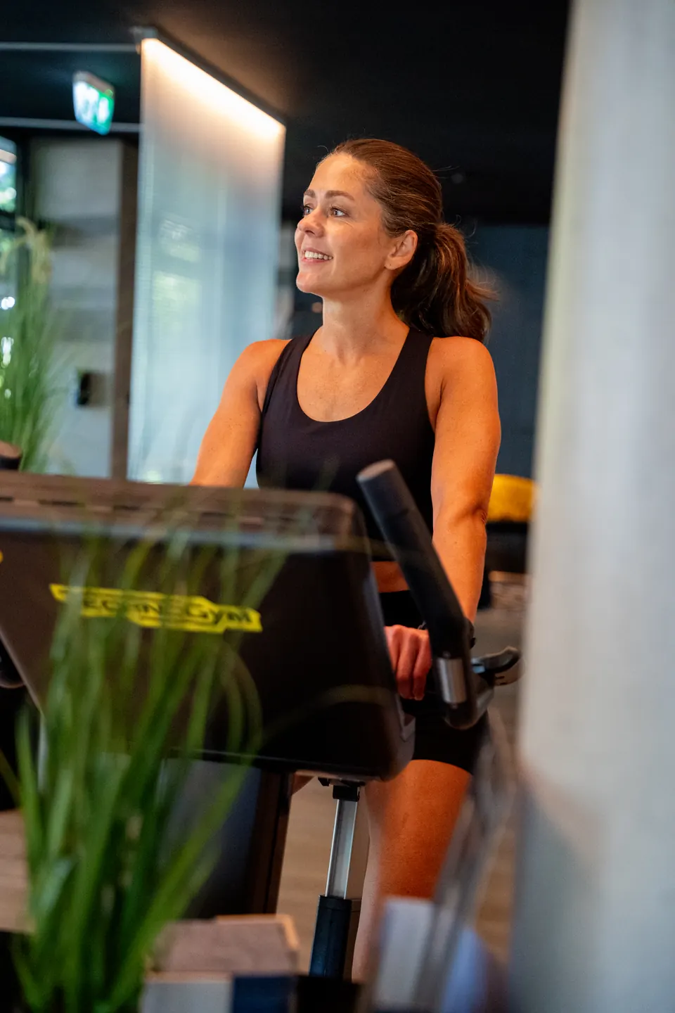 Mitglied beim Training an der Maschine